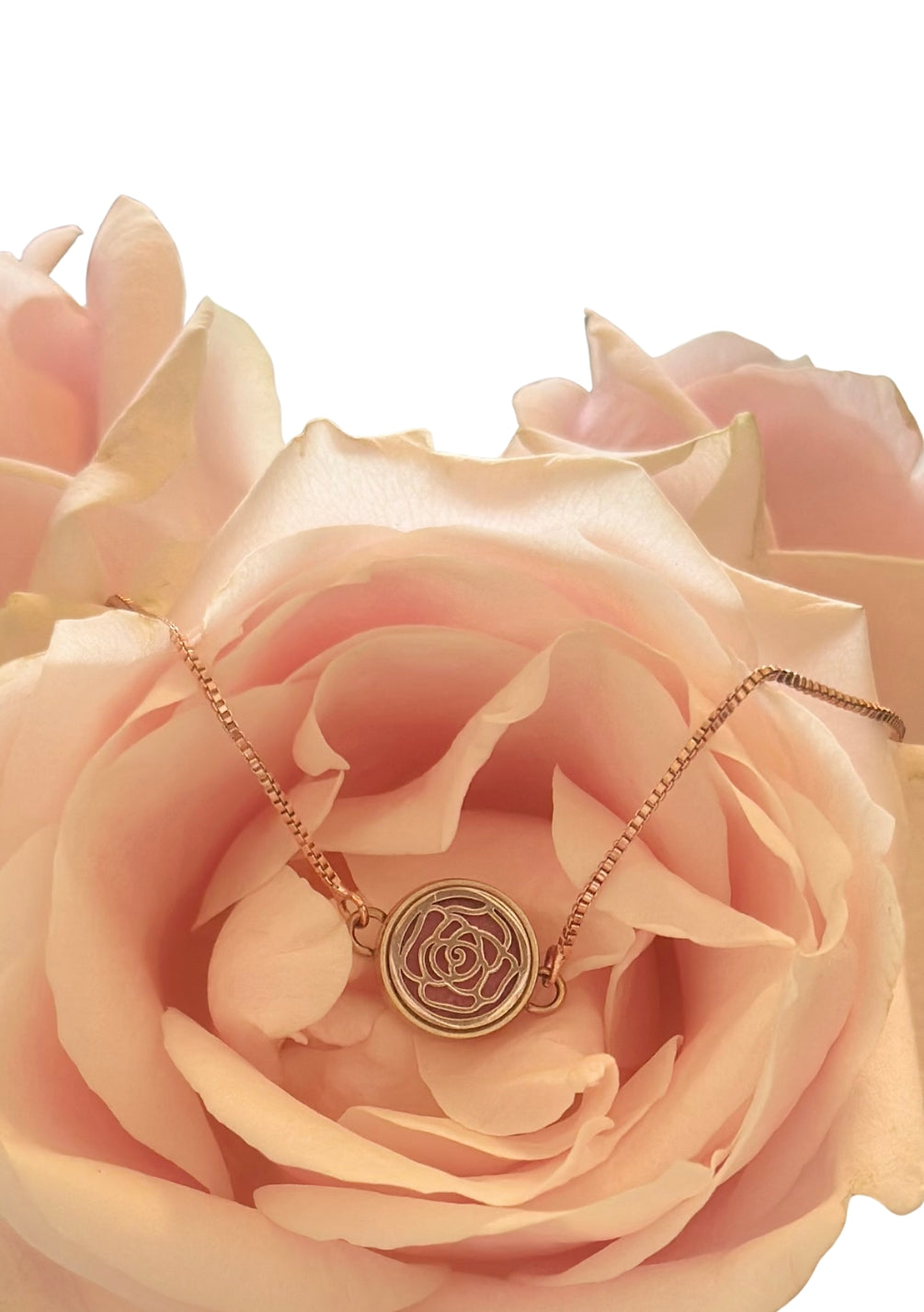 Luxury rose gold aromatherapy diffuser bracelet with Organic Rose essential oil with rose design