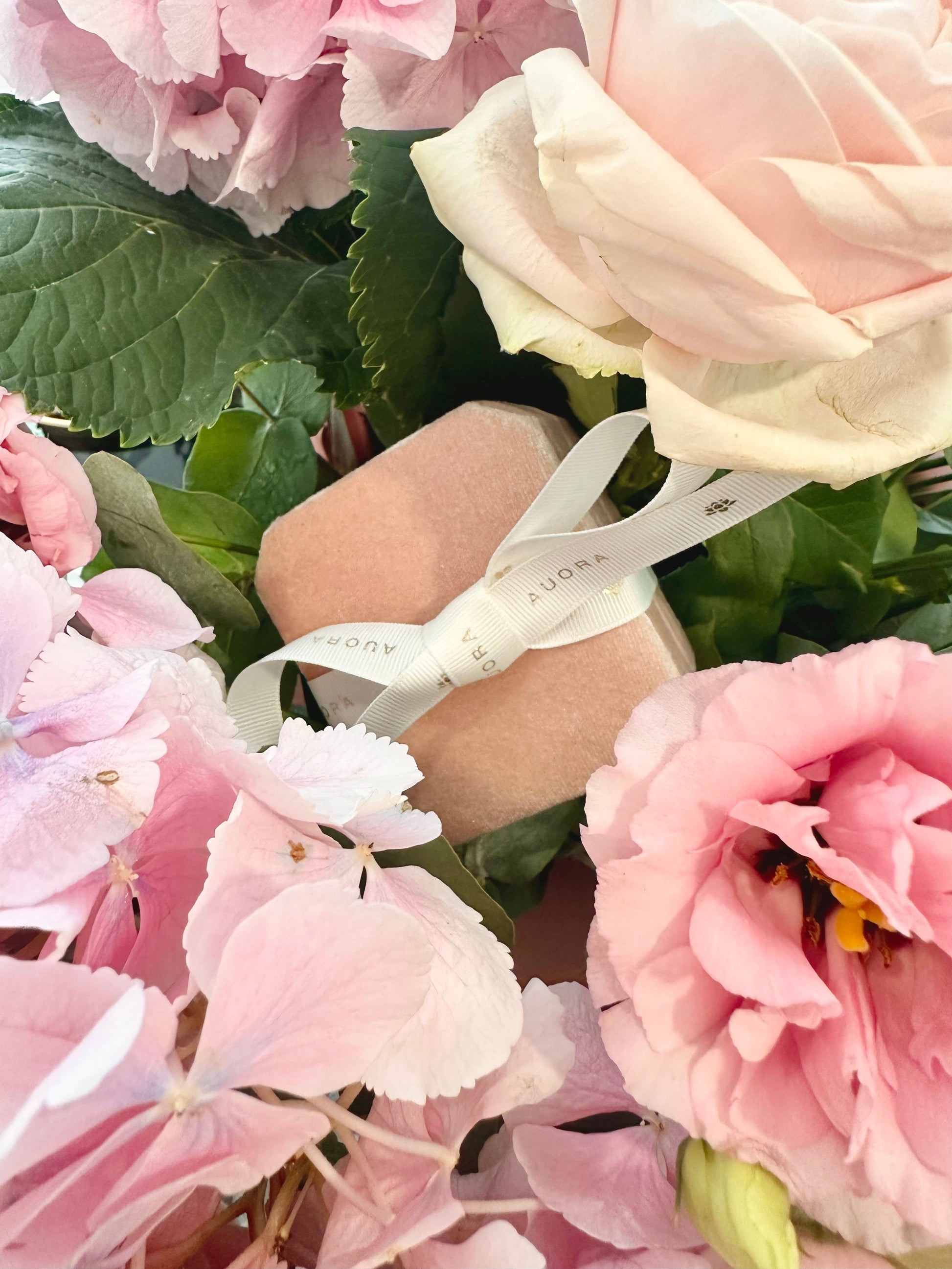 Premium rose gold aromatherapy bracelet in luxury velvet gift box